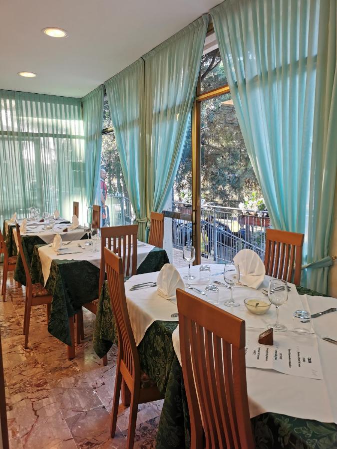Hotel Pine Beach Rosolina Mare Dış mekan fotoğraf