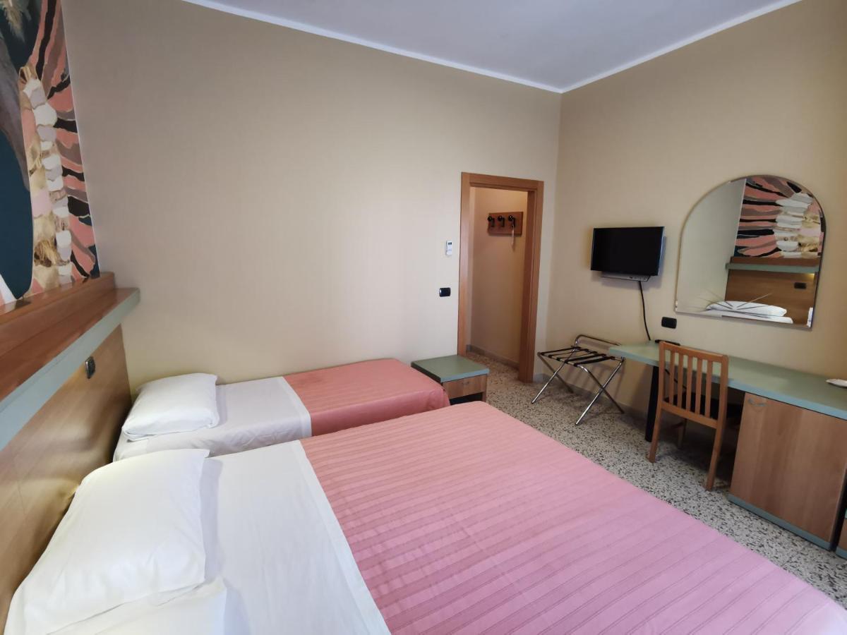 Hotel Pine Beach Rosolina Mare Dış mekan fotoğraf