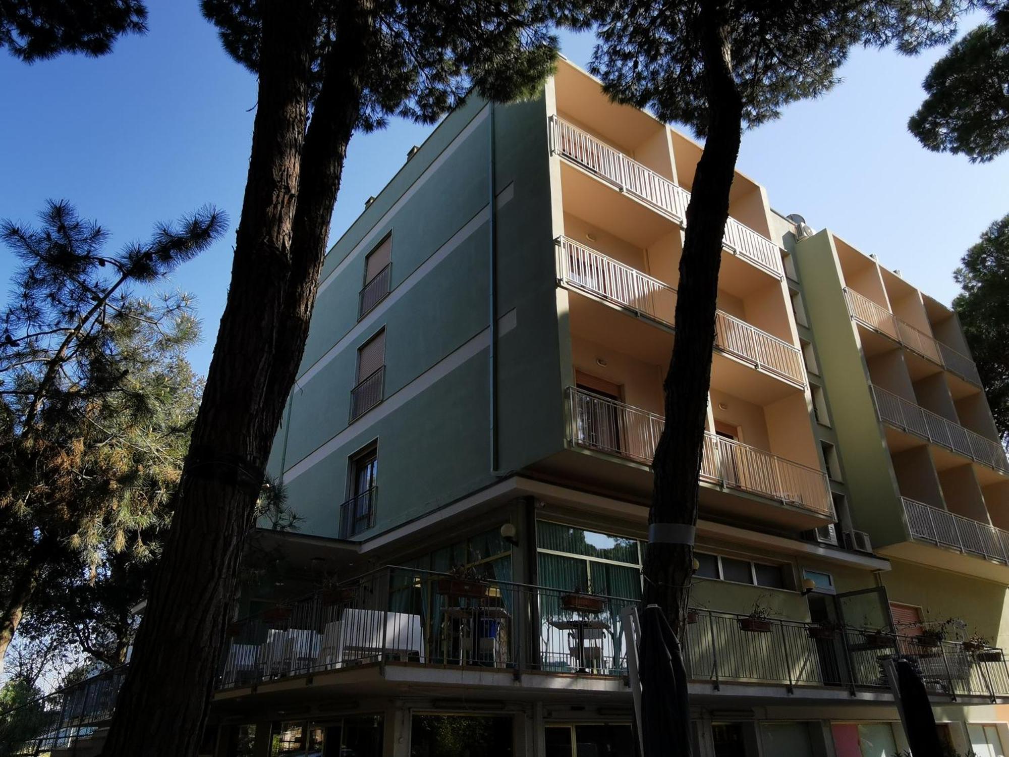 Hotel Pine Beach Rosolina Mare Dış mekan fotoğraf